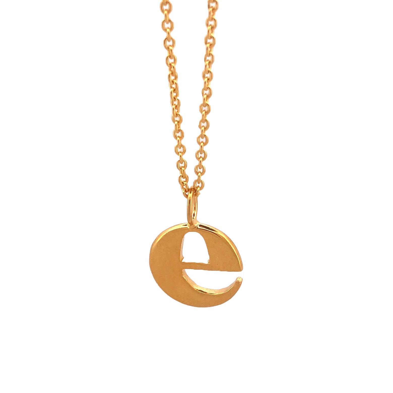 Pendentif lettre minuscule