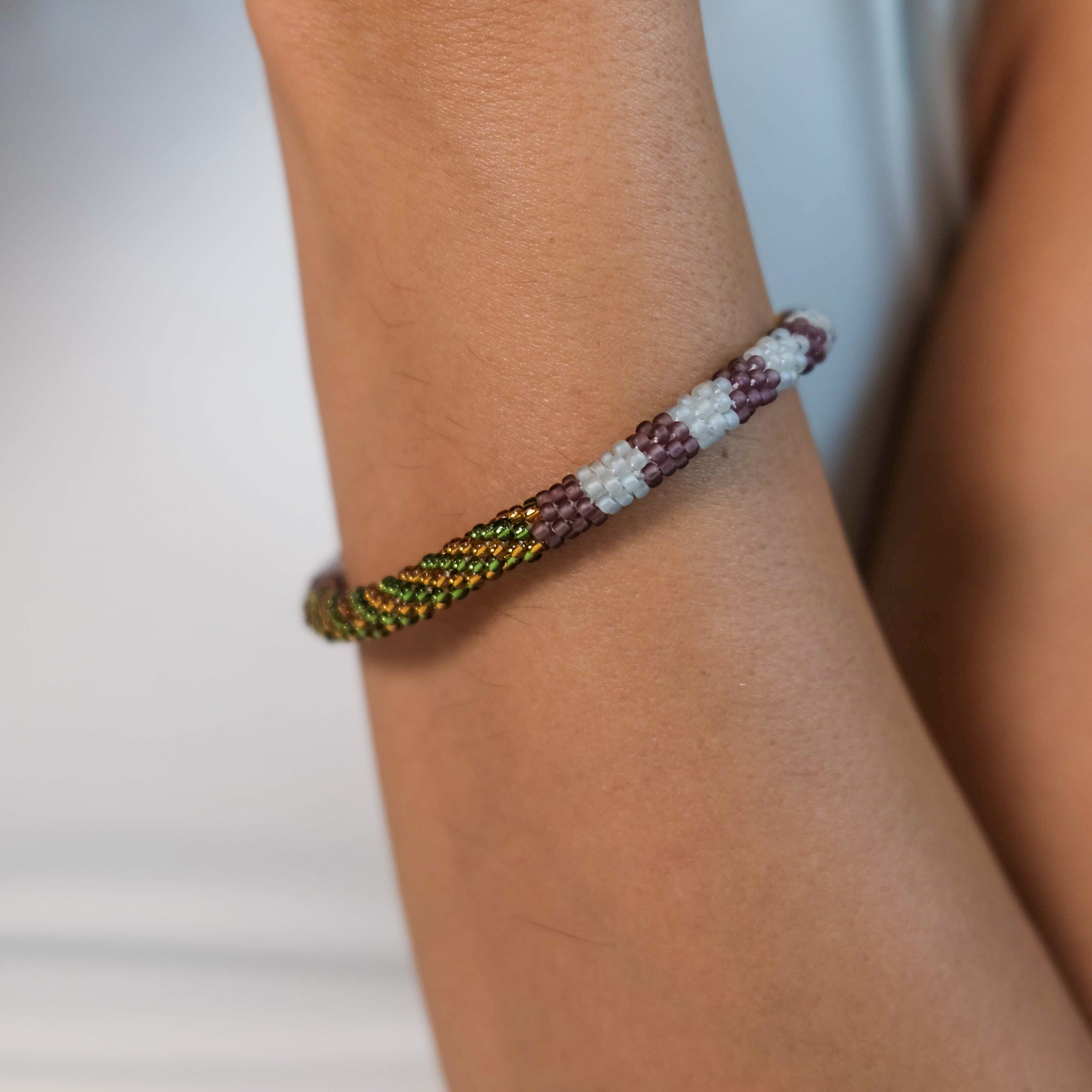 KATHMANDU - Roll-on Armband "Laubgold"
