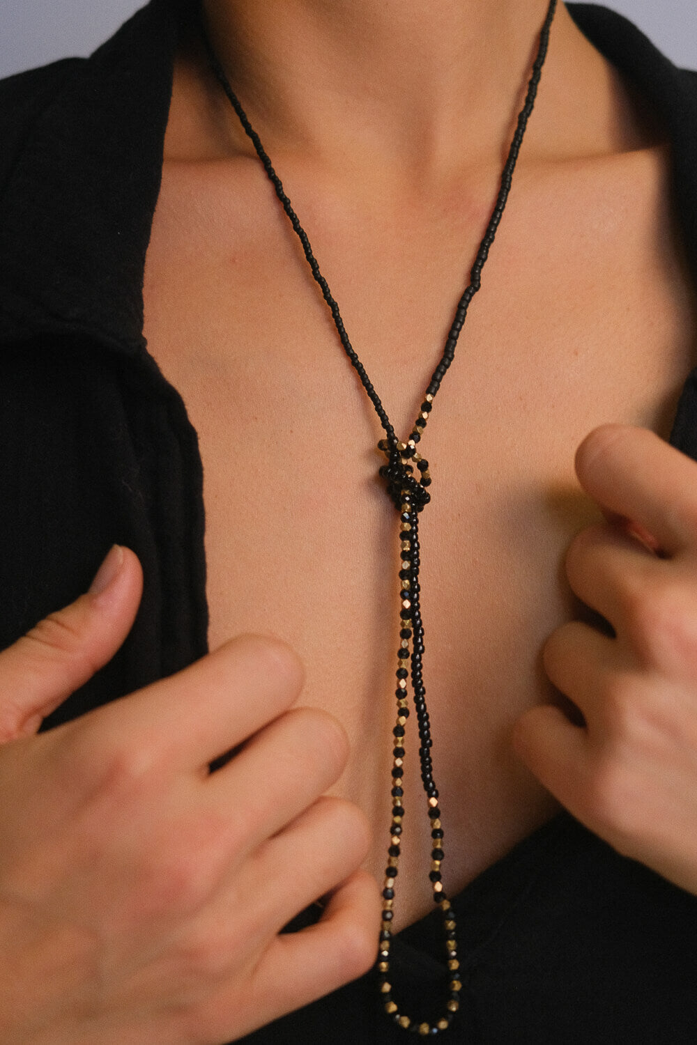 ORION STONE – Bracelet wrap avec onyx et laiton