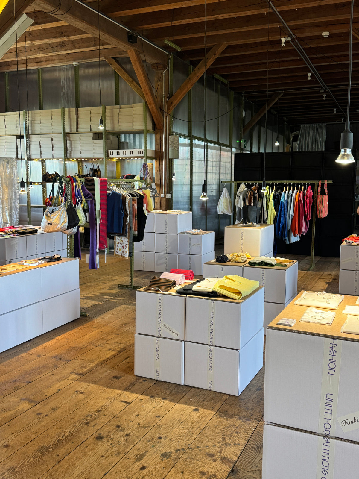 obo beim Fashion KIOSK × Zurich Design Weeks