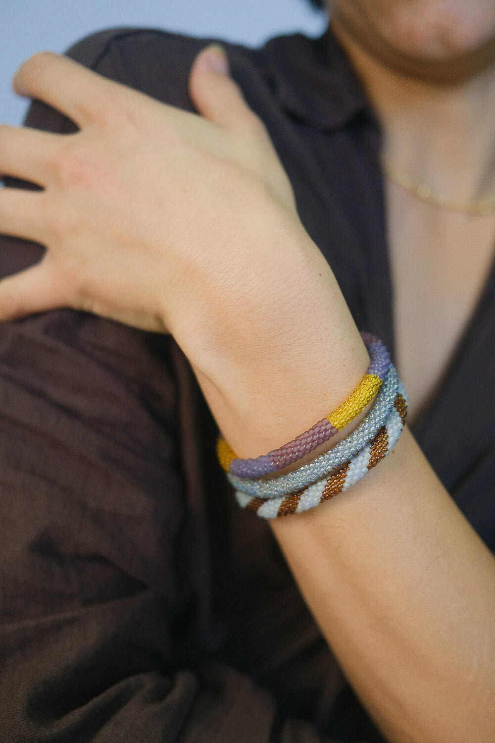 AURA - Bracelet roll-on gris perle